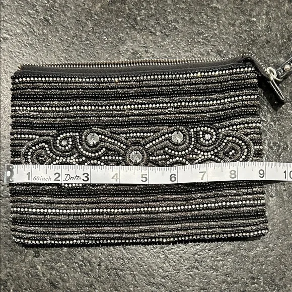 Elegant Black Beaded Clutch - Picture 9 of 10